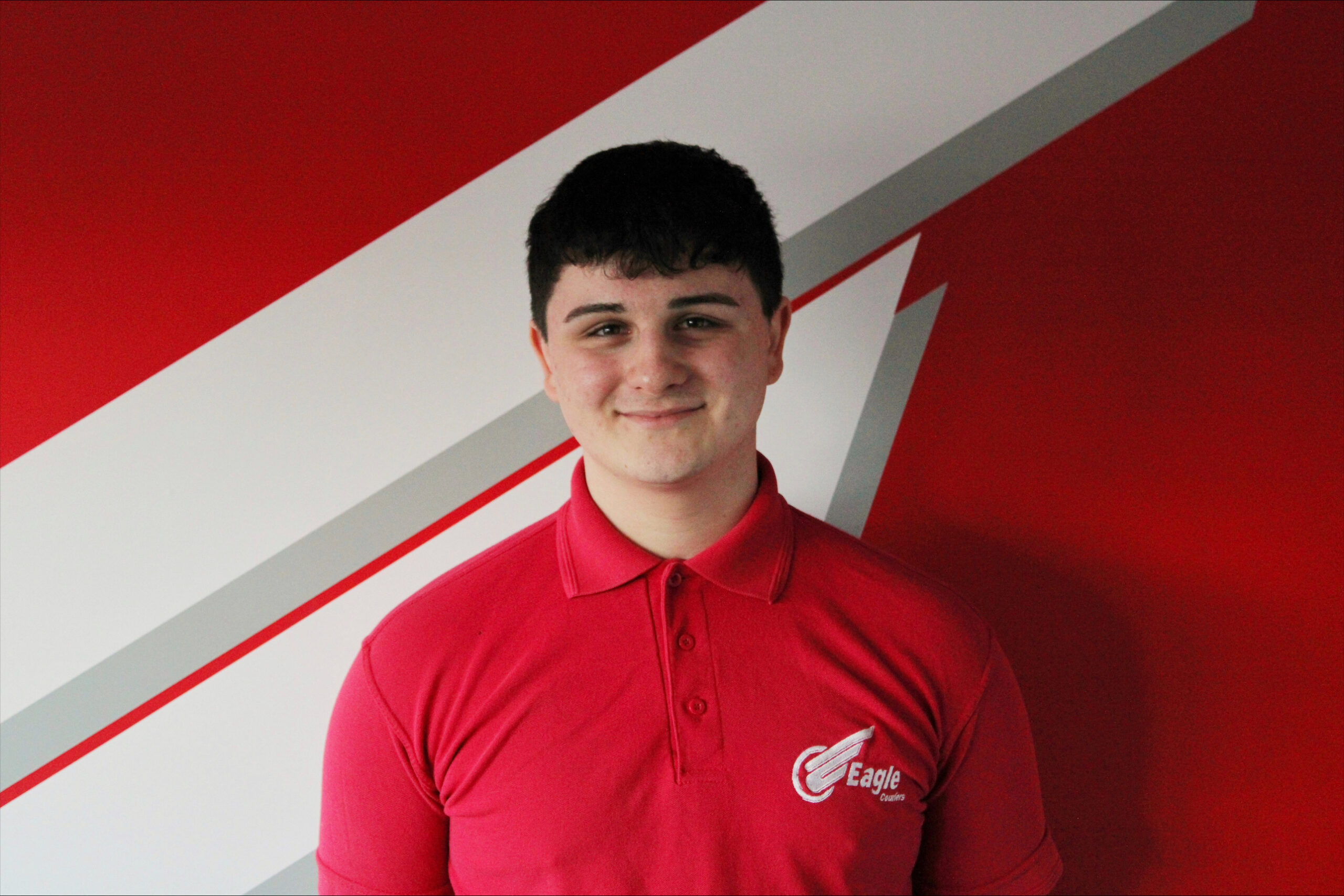 Jaac Lockhart completes his apprenticeship programme with Eagle Couriers | Courier services UK